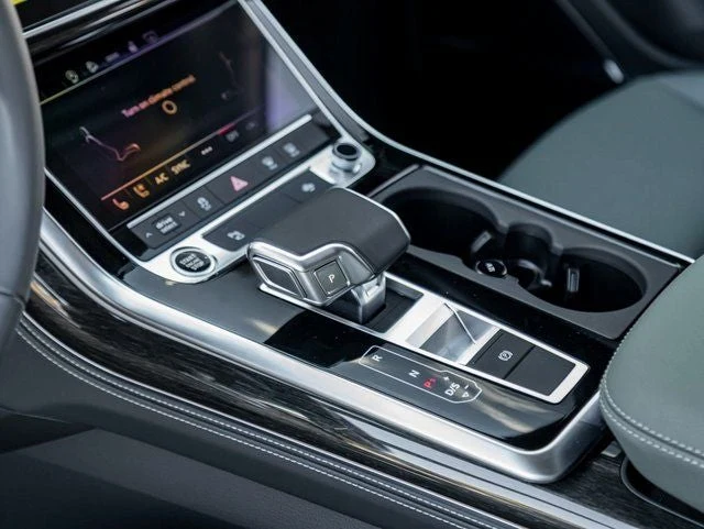 2026 Audi Q7 45 TFSI Premium Plus quattro (4M), 19/20