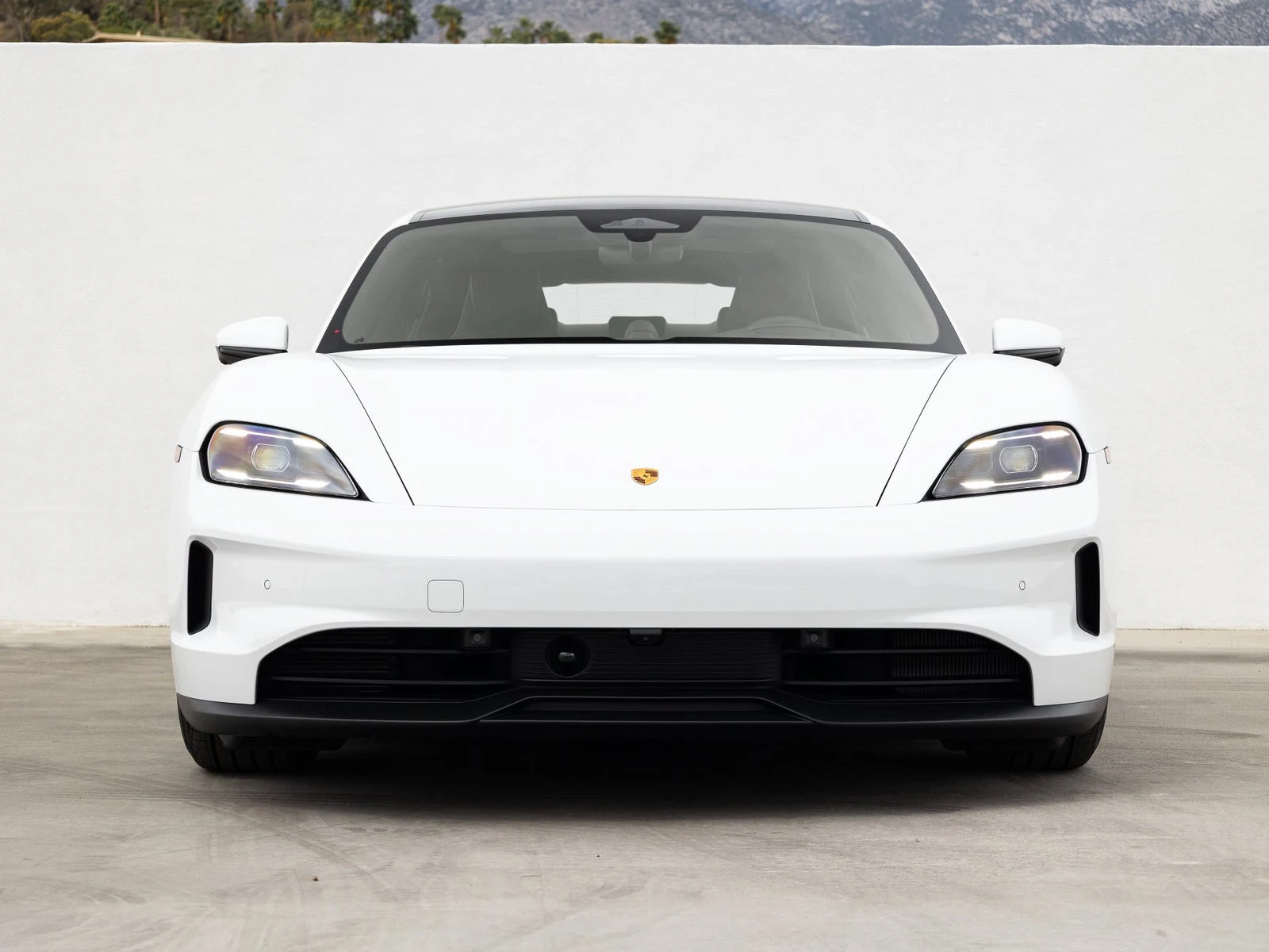 2026 Porsche Taycan Sedan (2025 Update), 10/20