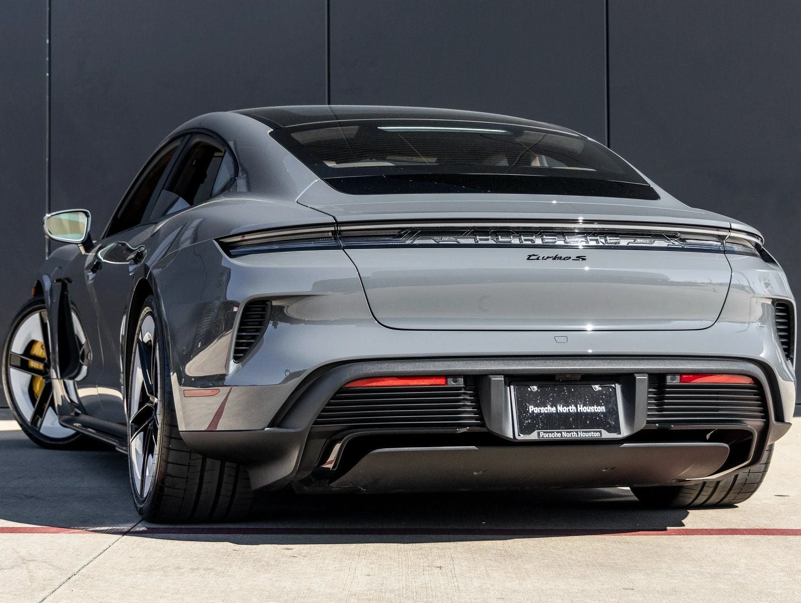 2026 Porsche Taycan Turbo S (2025 Update), 3/20