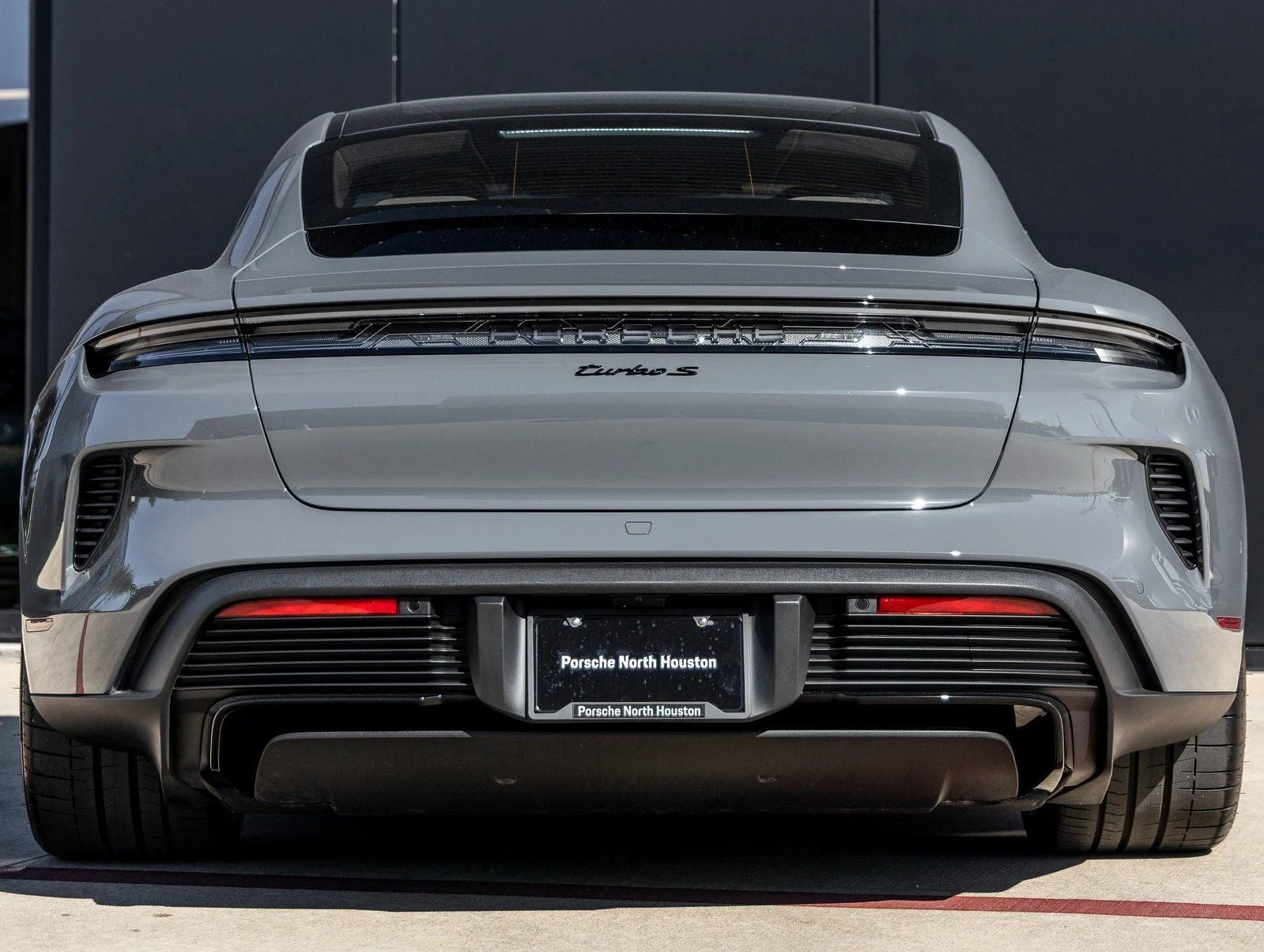 2026 Porsche Taycan Turbo S (2025 Update), 10/20