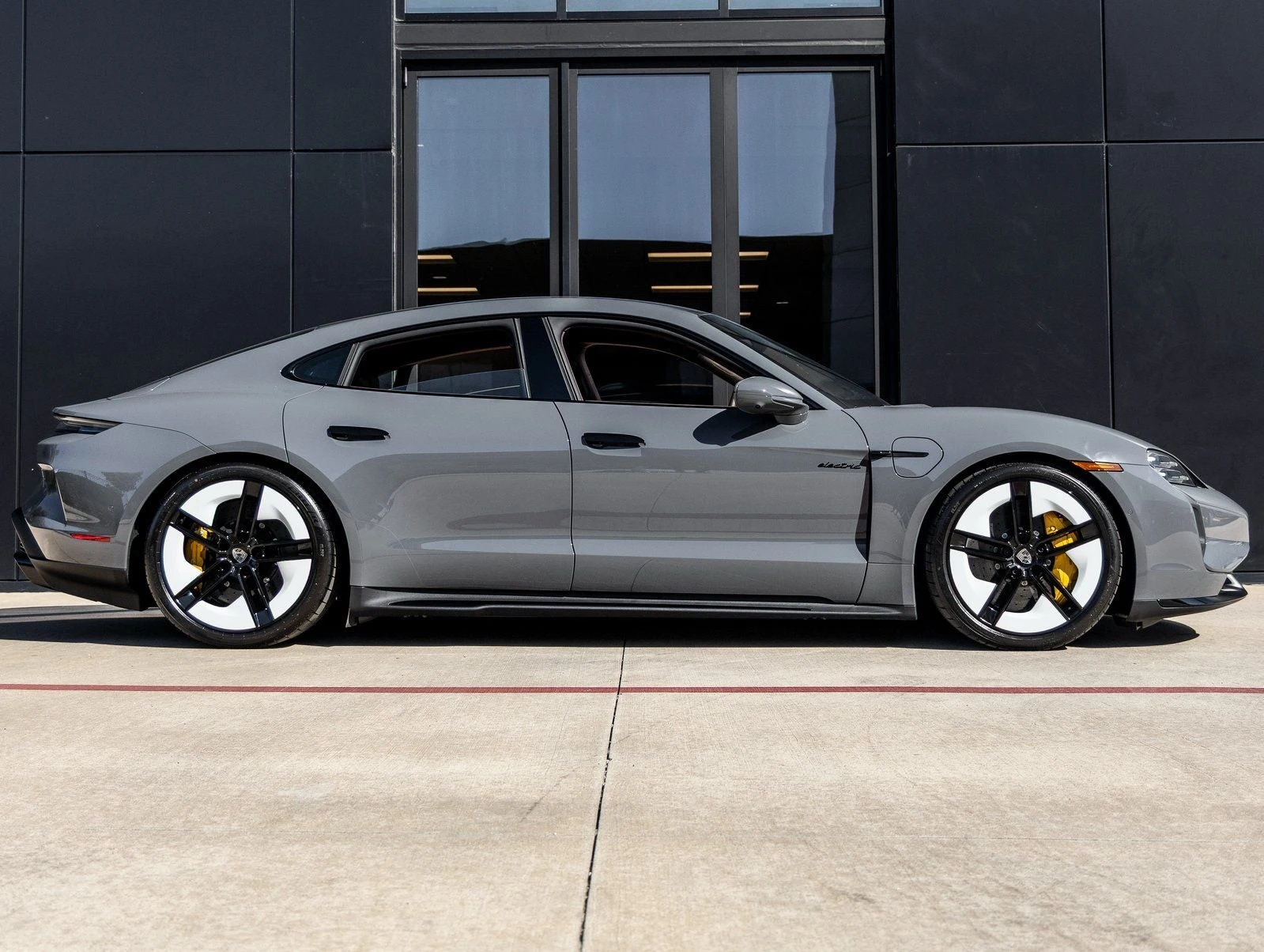 2026 Porsche Taycan Turbo S (2025 Update), 12/20