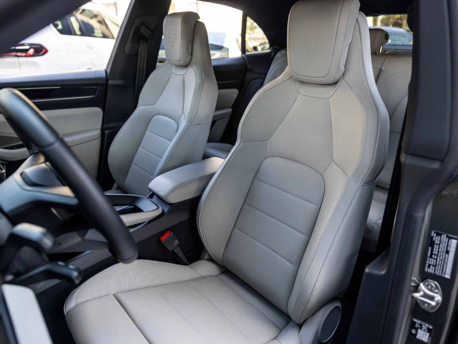 2026 Porsche Macan 4 Electric (XAB), 5/20