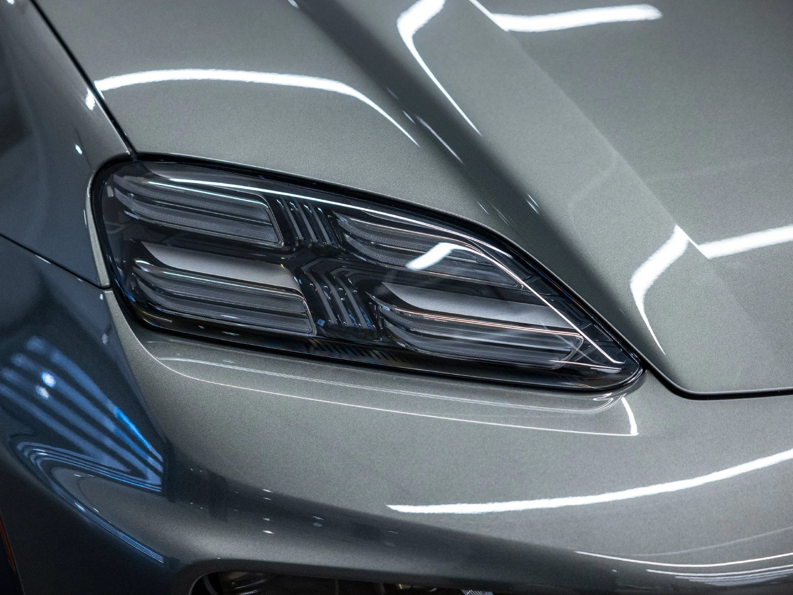2026 Porsche Macan 4 Electric (XAB), 14/20
