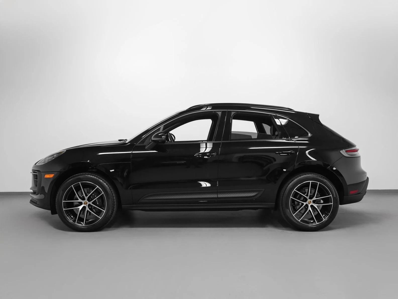 2026 Porsche Macan (95B), 2/20