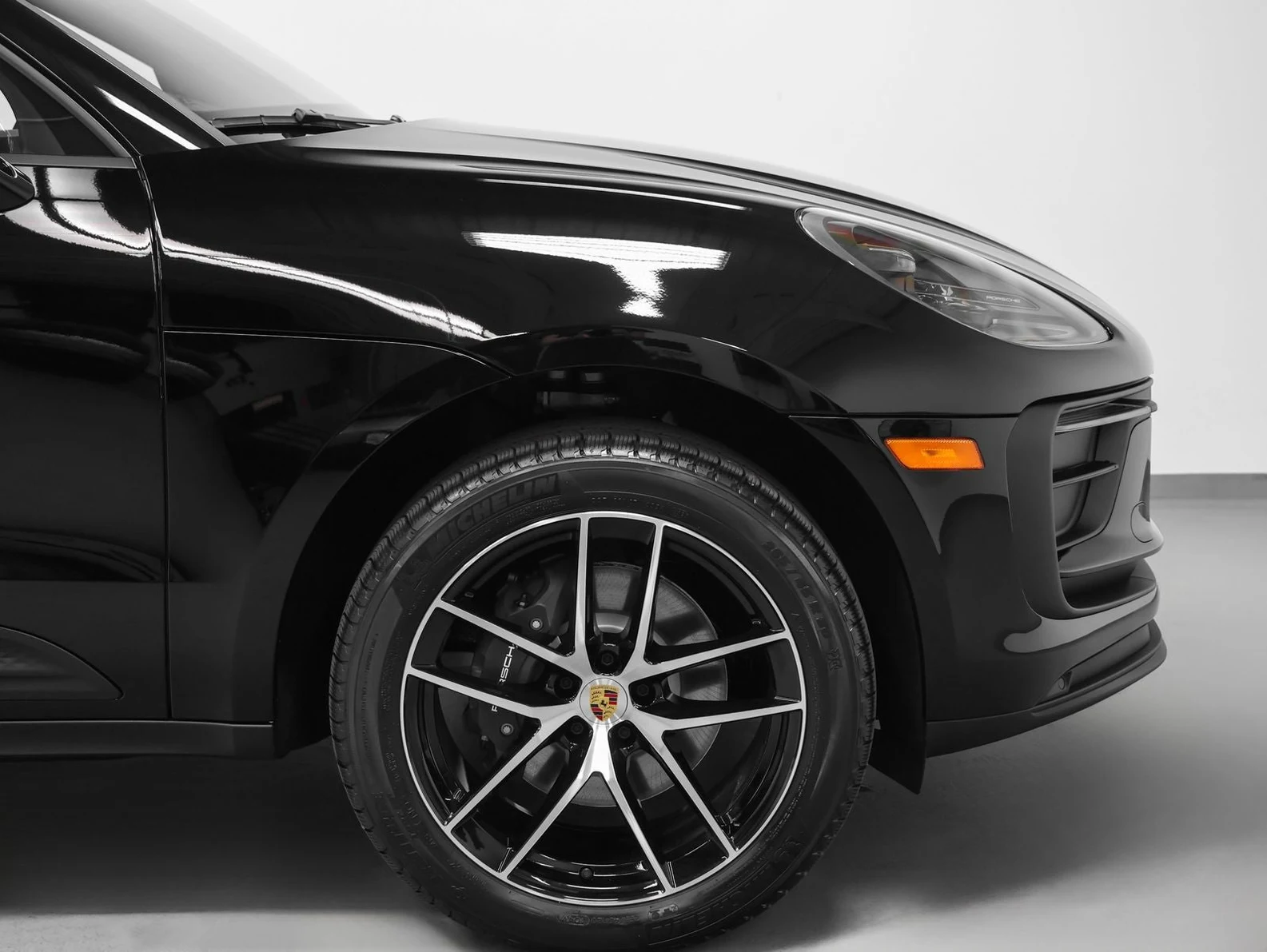 2026 Porsche Macan (95B), 13/20