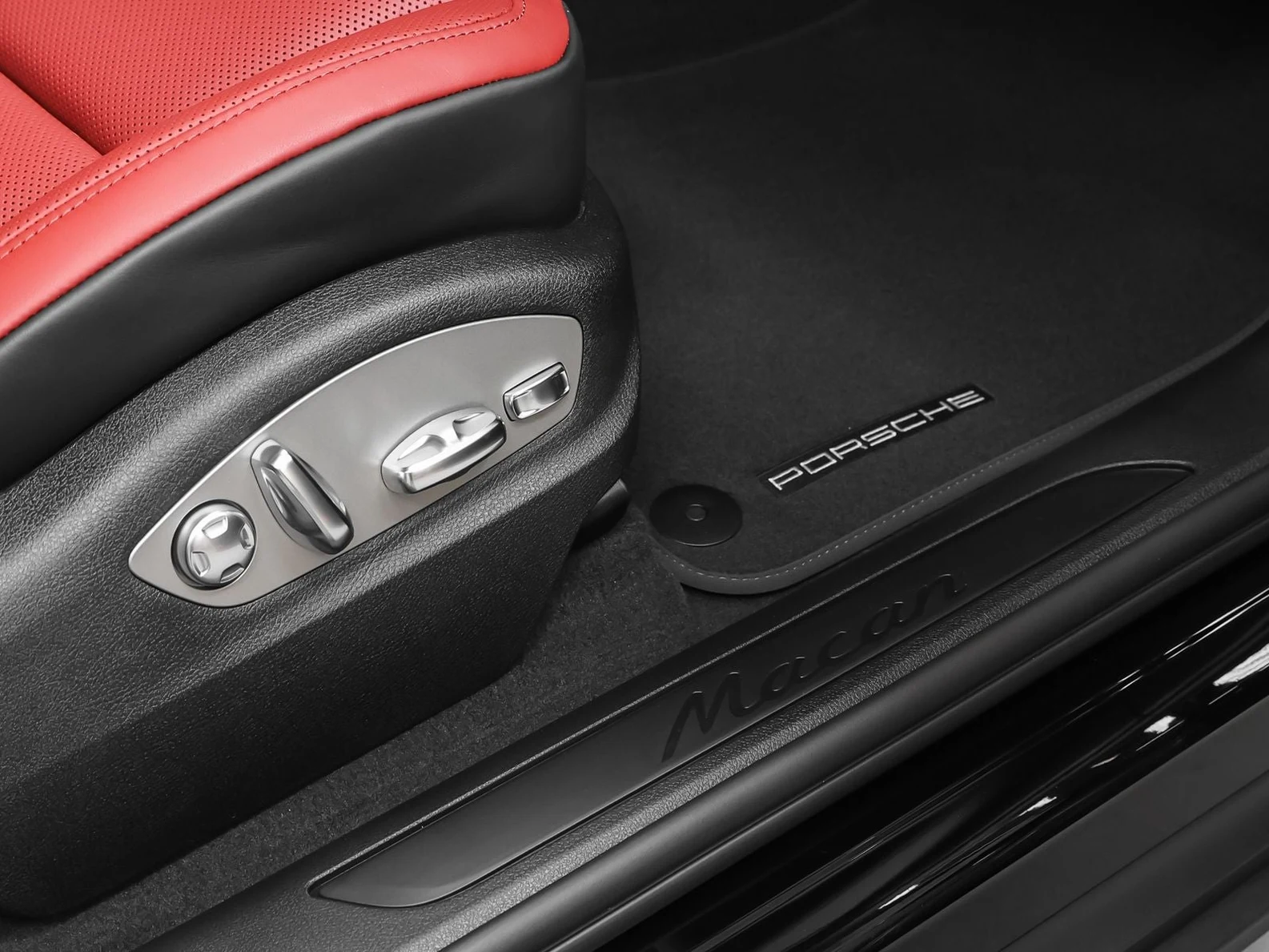 2026 Porsche Macan (95B), 17/20