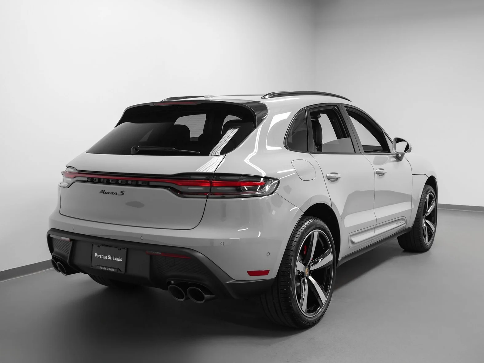 2026 Porsche Macan S (95B), 11/20