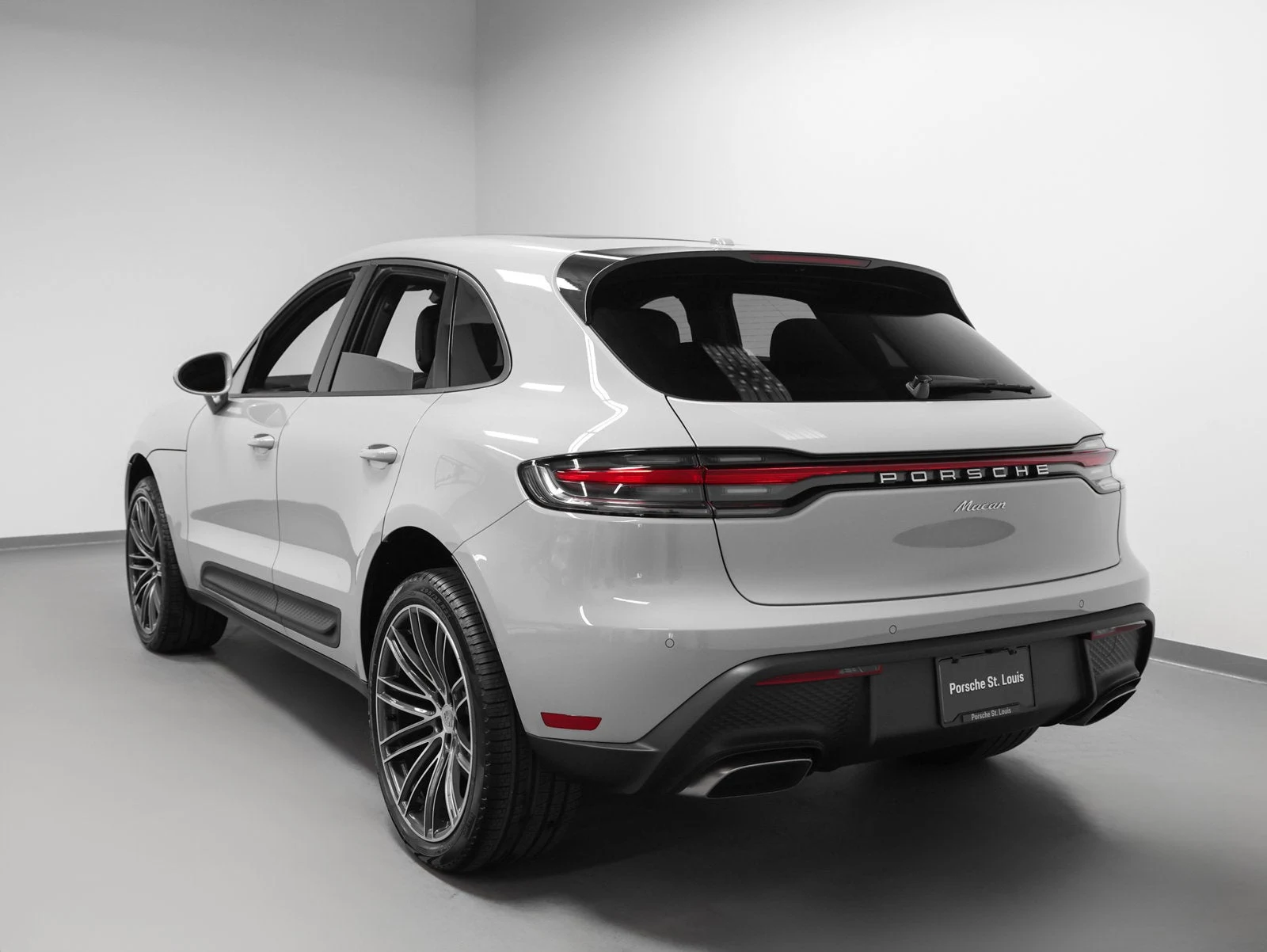 2026 Porsche Macan (95B), 3/20