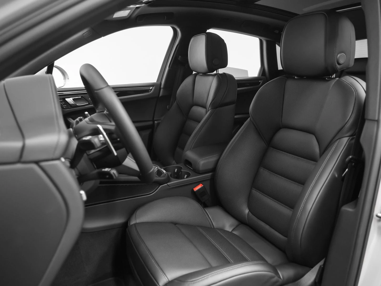2026 Porsche Macan (95B), 5/20