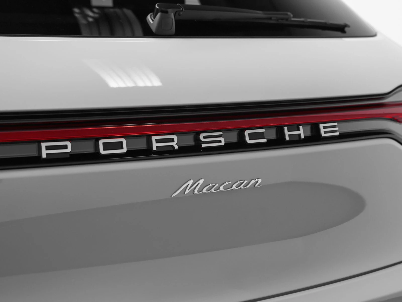 2026 Porsche Macan (95B), 18/20