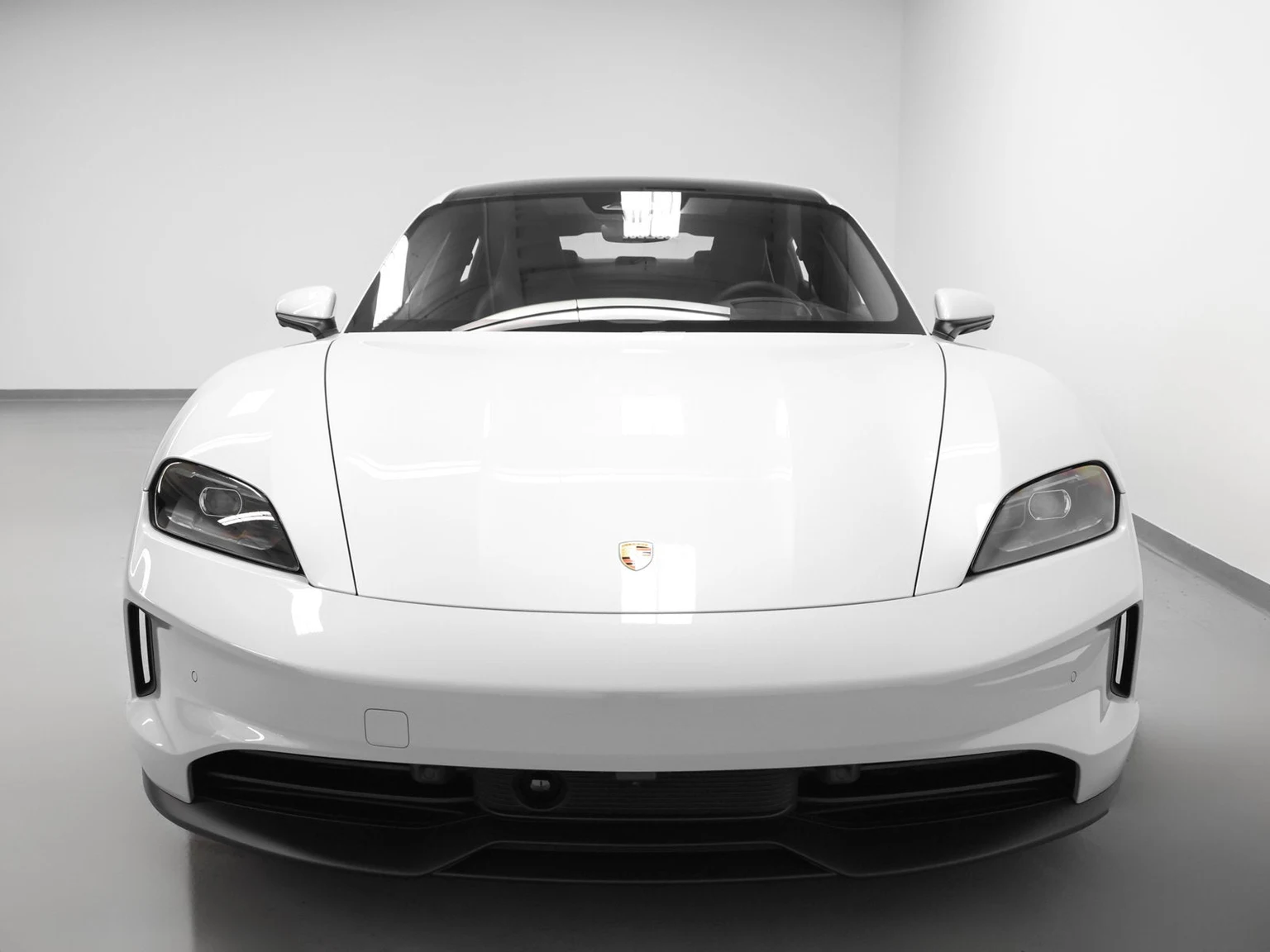 2026 Porsche Taycan 4 Sedan (2025 Update), 8/20