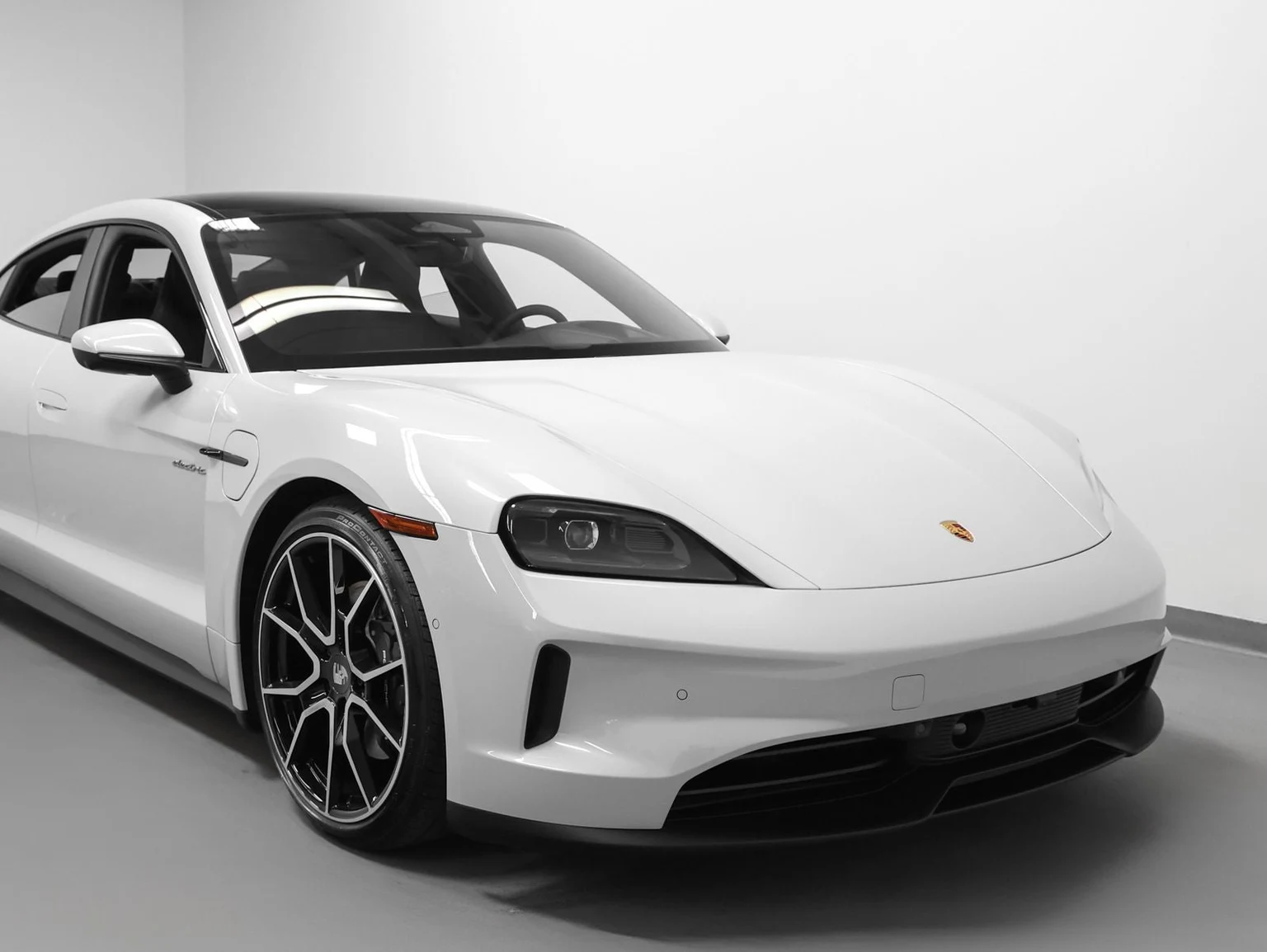2026 Porsche Taycan 4 Sedan (2025 Update), 9/20