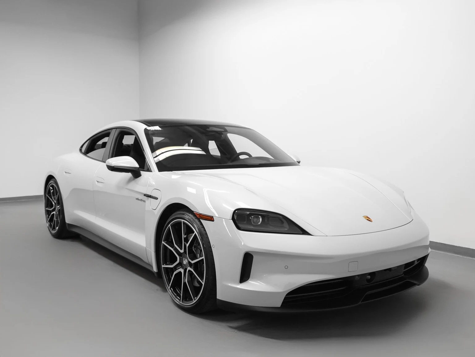2026 Porsche Taycan 4 Sedan (2025 Update), 10/20