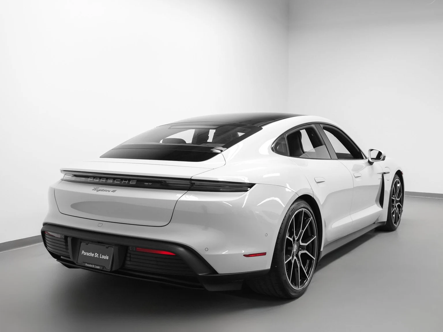 2026 Porsche Taycan 4 Sedan (2025 Update), 12/20