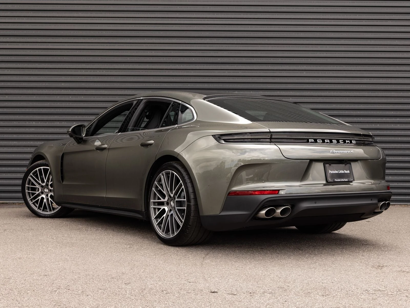 2026 Porsche Panamera 4 (976), 3/20