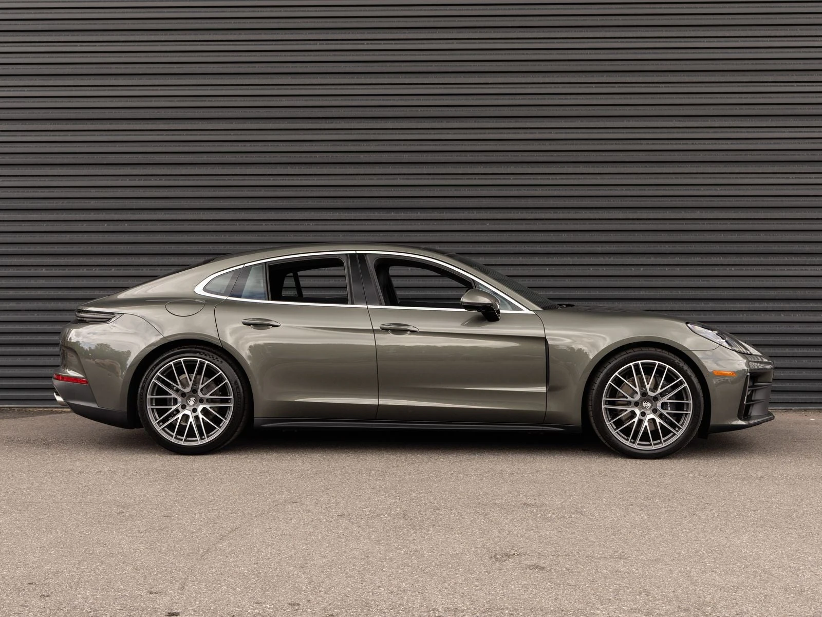 2026 Porsche Panamera 4 (976), 8/20