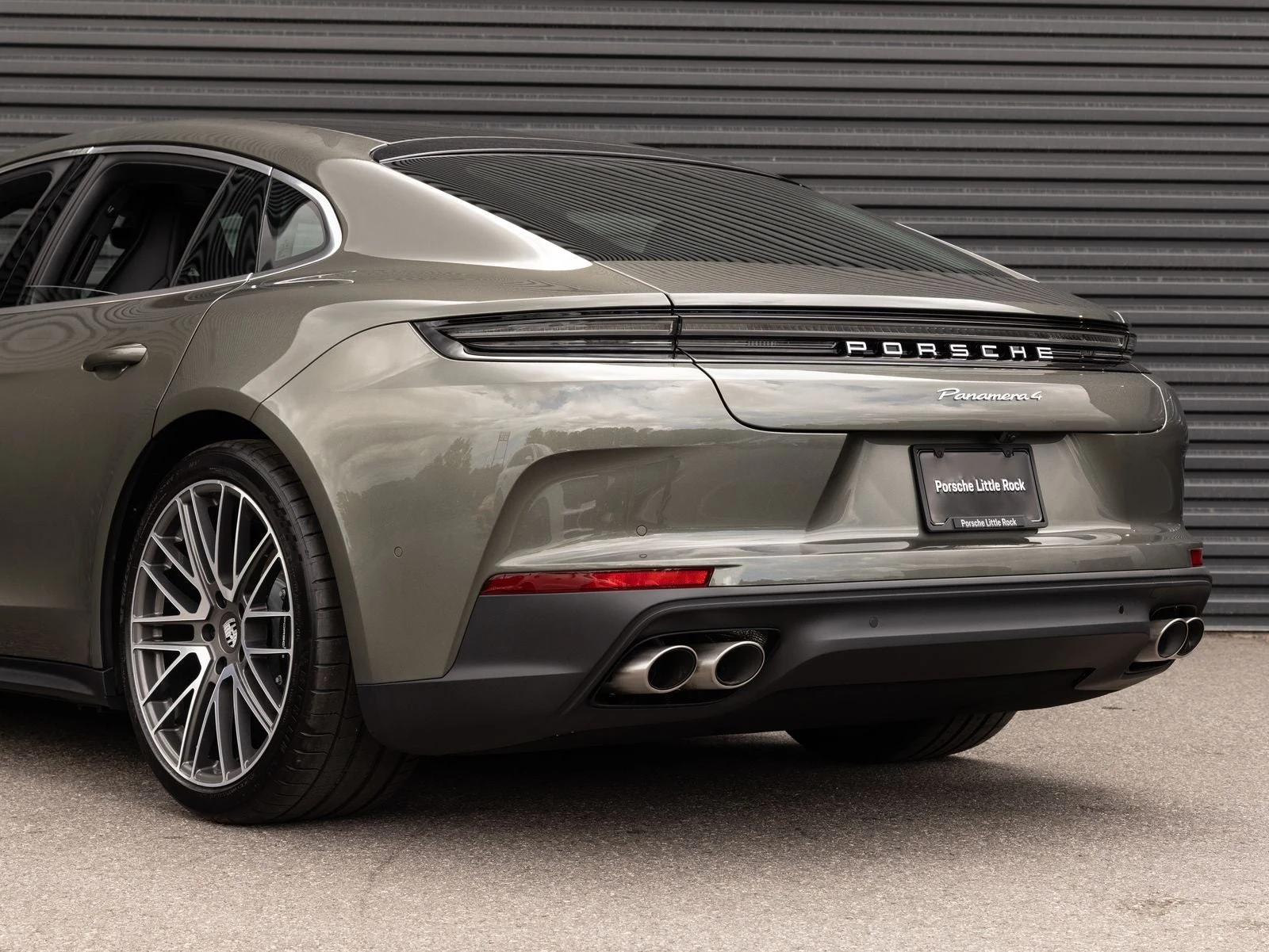 2026 Porsche Panamera 4 (976), 11/20