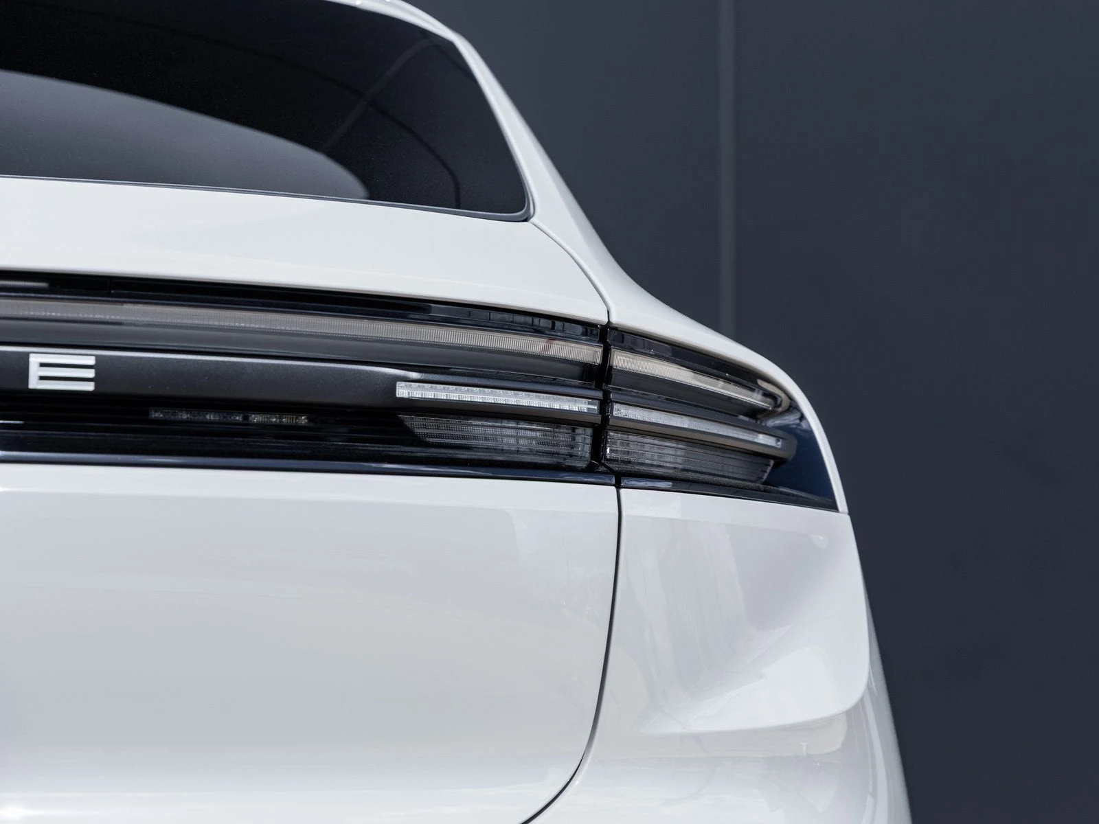 2026 Porsche Macan 4 Electric (XAB), 14/20