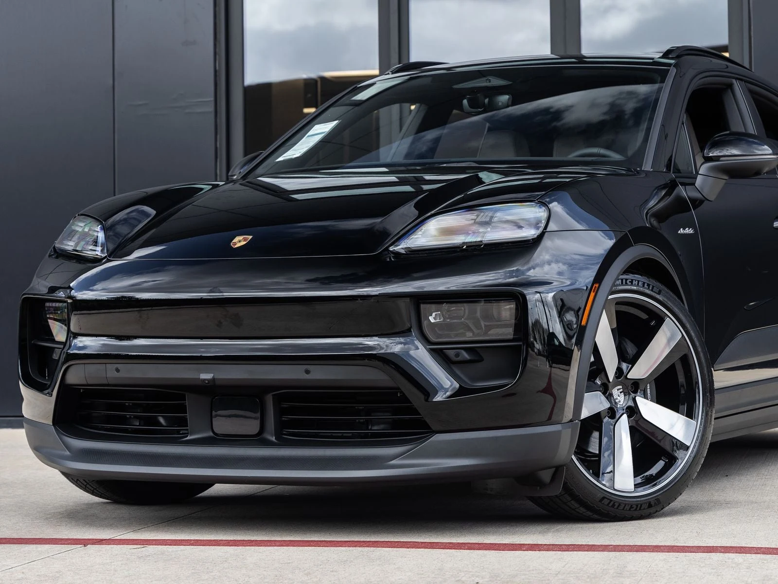 2026 Porsche Macan Electric (XAB), 7/20