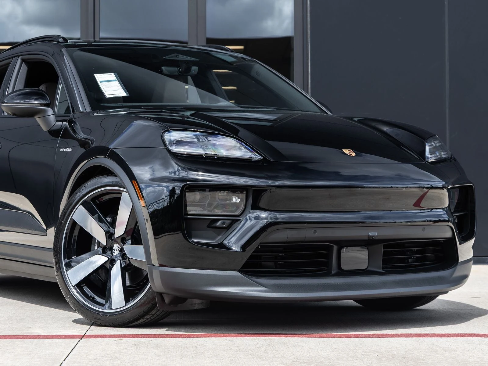 2026 Porsche Macan Electric (XAB), 9/20