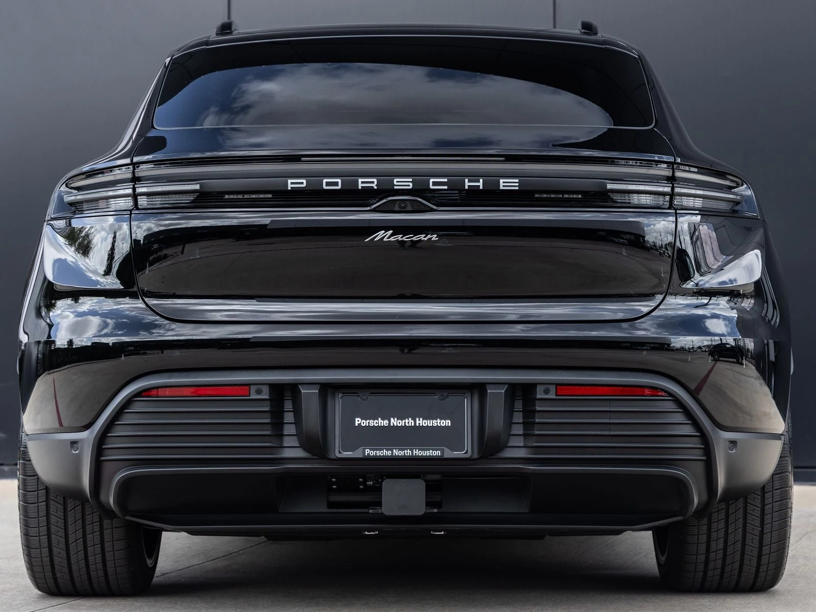 2026 Porsche Macan Electric (XAB), 10/20