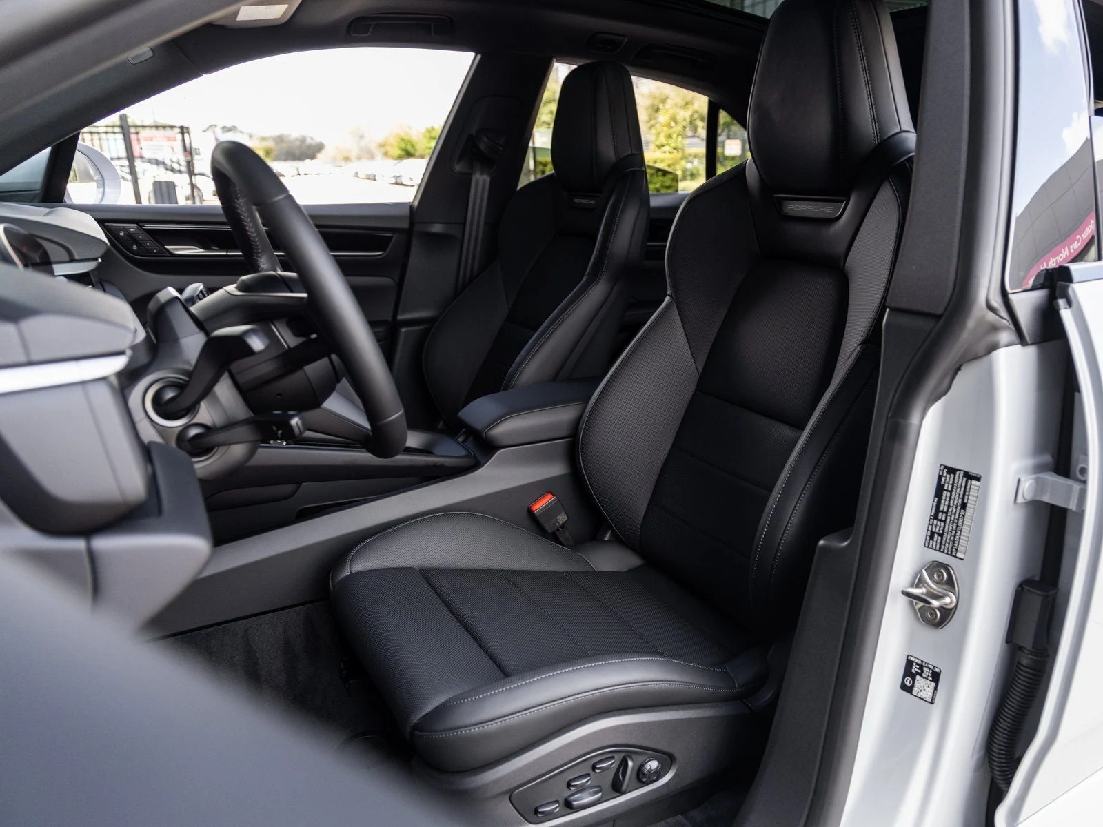 2026 Porsche Macan 4 Electric (XAB), 5/20
