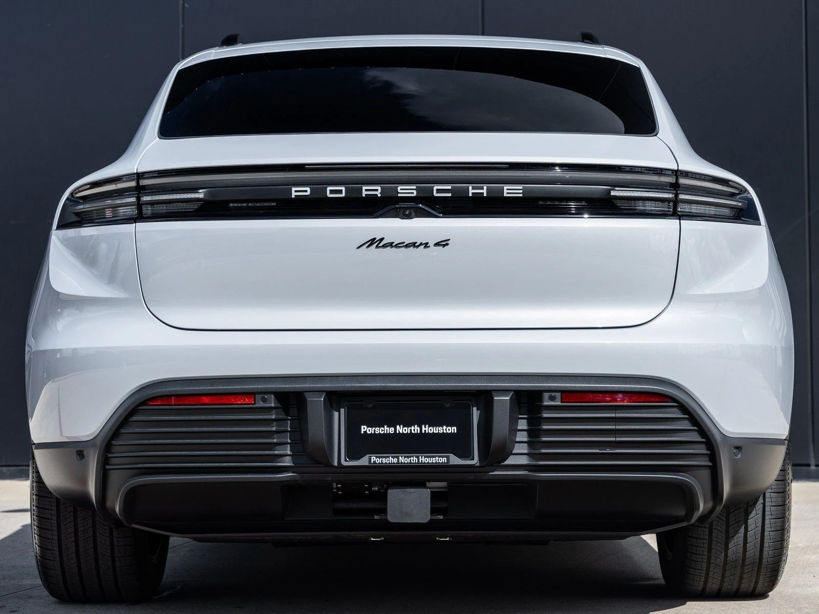 2026 Porsche Macan 4 Electric (XAB), 10/20