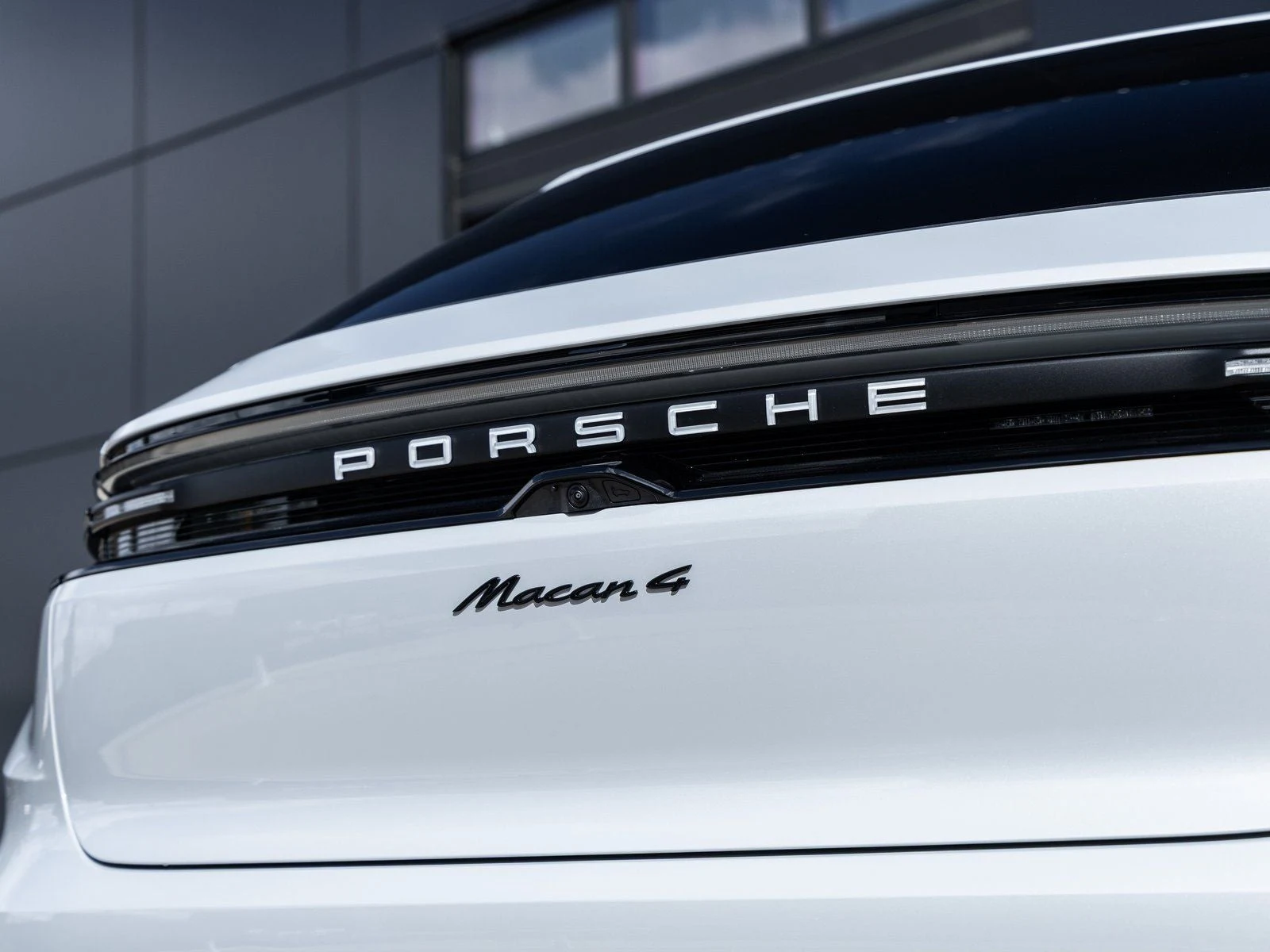 2026 Porsche Macan 4 Electric (XAB), 15/20