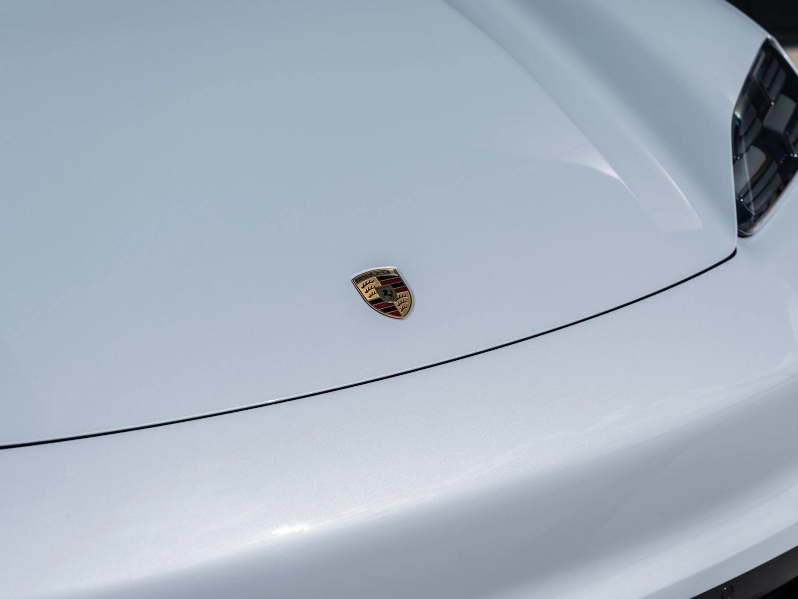 2026 Porsche Macan 4 Electric (XAB), 20/20
