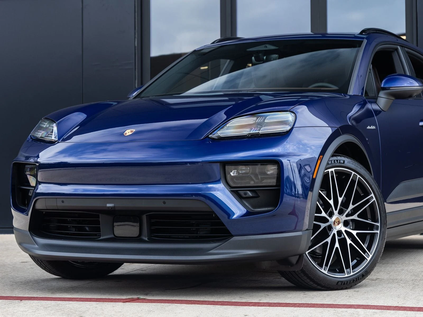 2026 Porsche Macan 4 Electric (XAB), 7/20