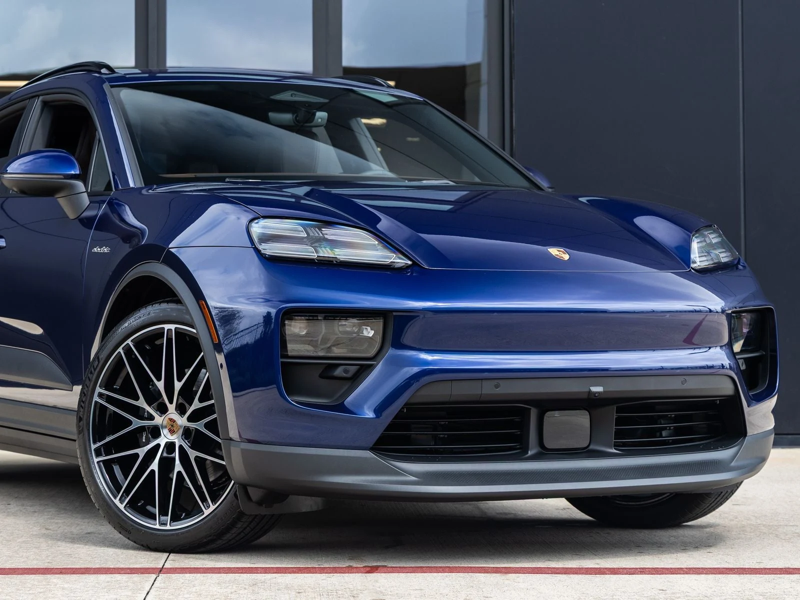 2026 Porsche Macan 4 Electric (XAB), 9/20