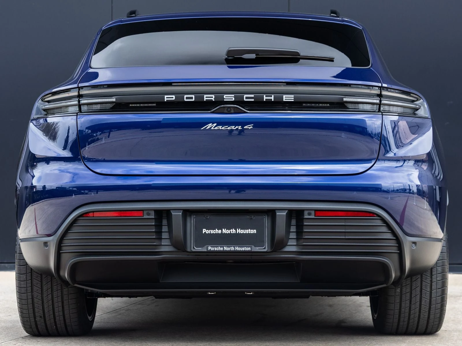 2026 Porsche Macan 4 Electric (XAB), 10/20