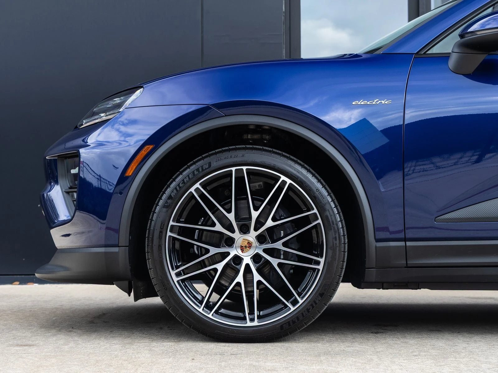 2026 Porsche Macan 4 Electric (XAB), 13/20