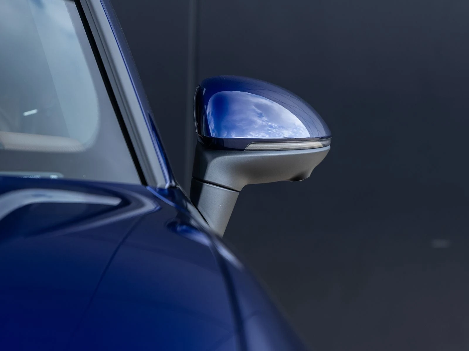 2026 Porsche Macan 4 Electric (XAB), 18/20