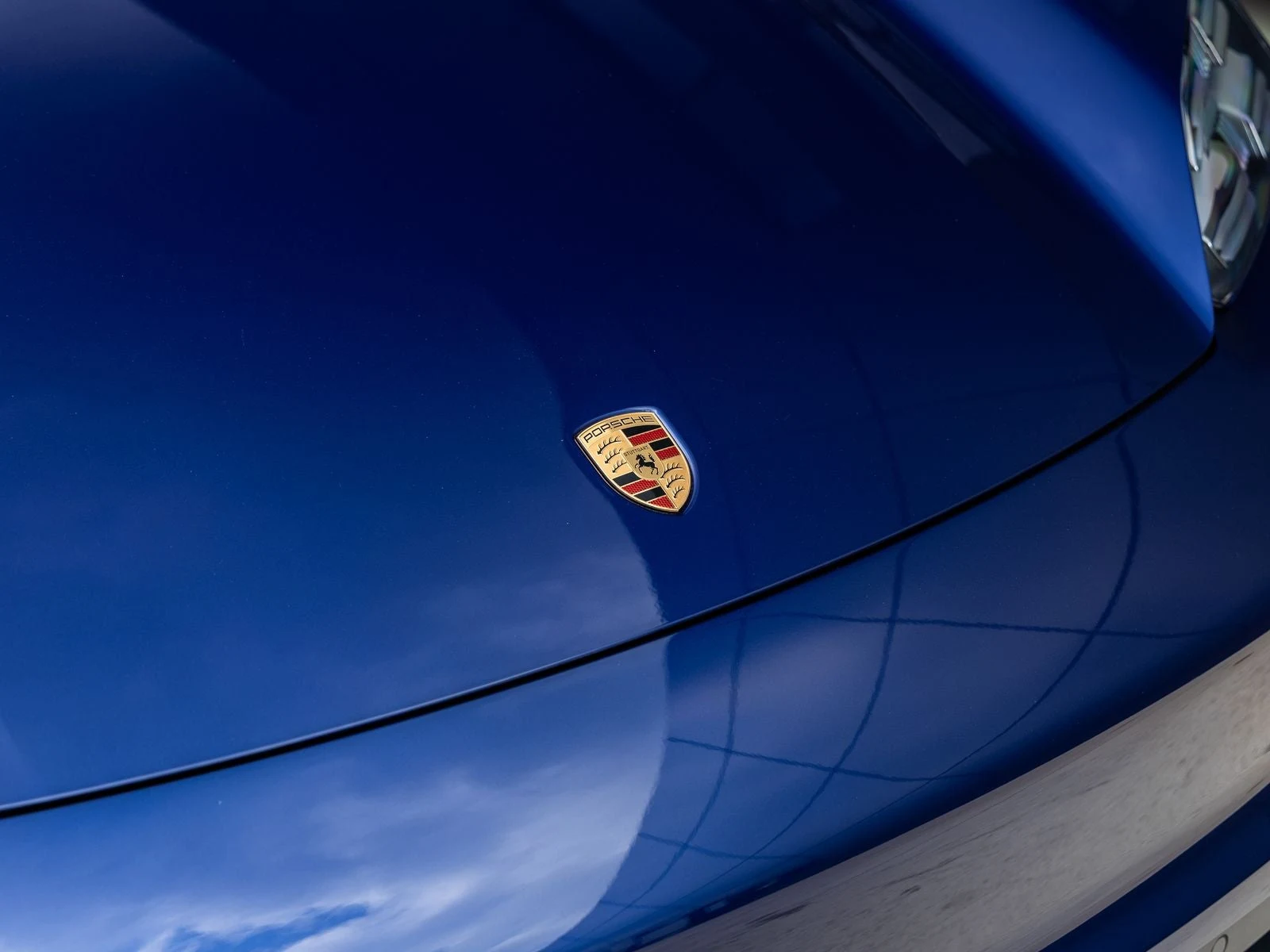 2026 Porsche Macan 4 Electric (XAB), 20/20