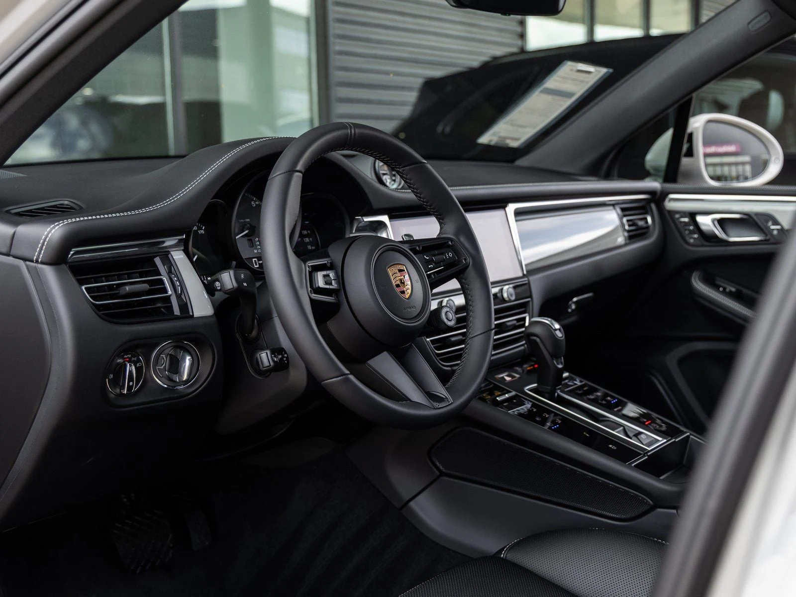 2026 Porsche Macan S (95B), 4/20