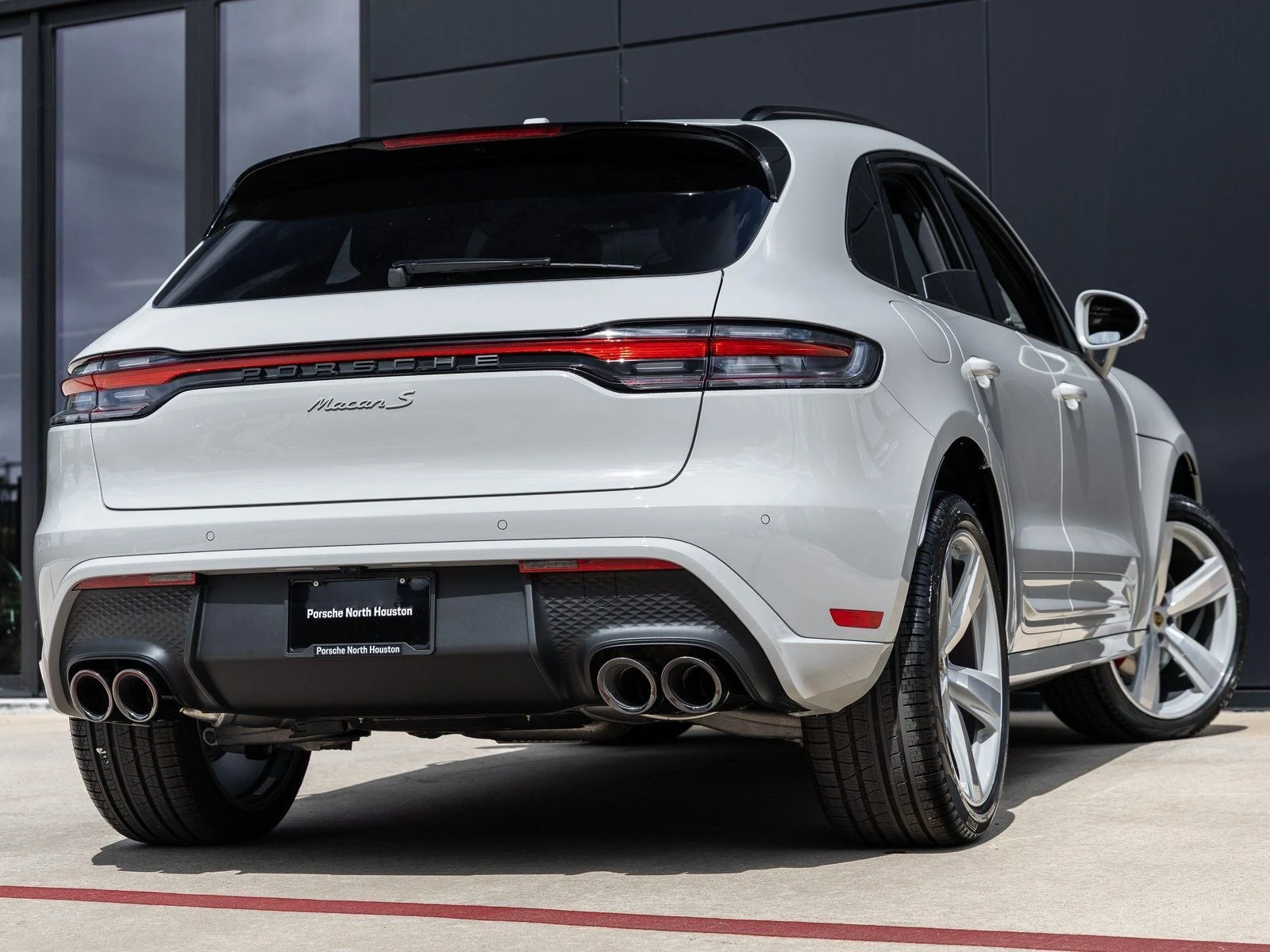 2026 Porsche Macan S (95B), 11/20