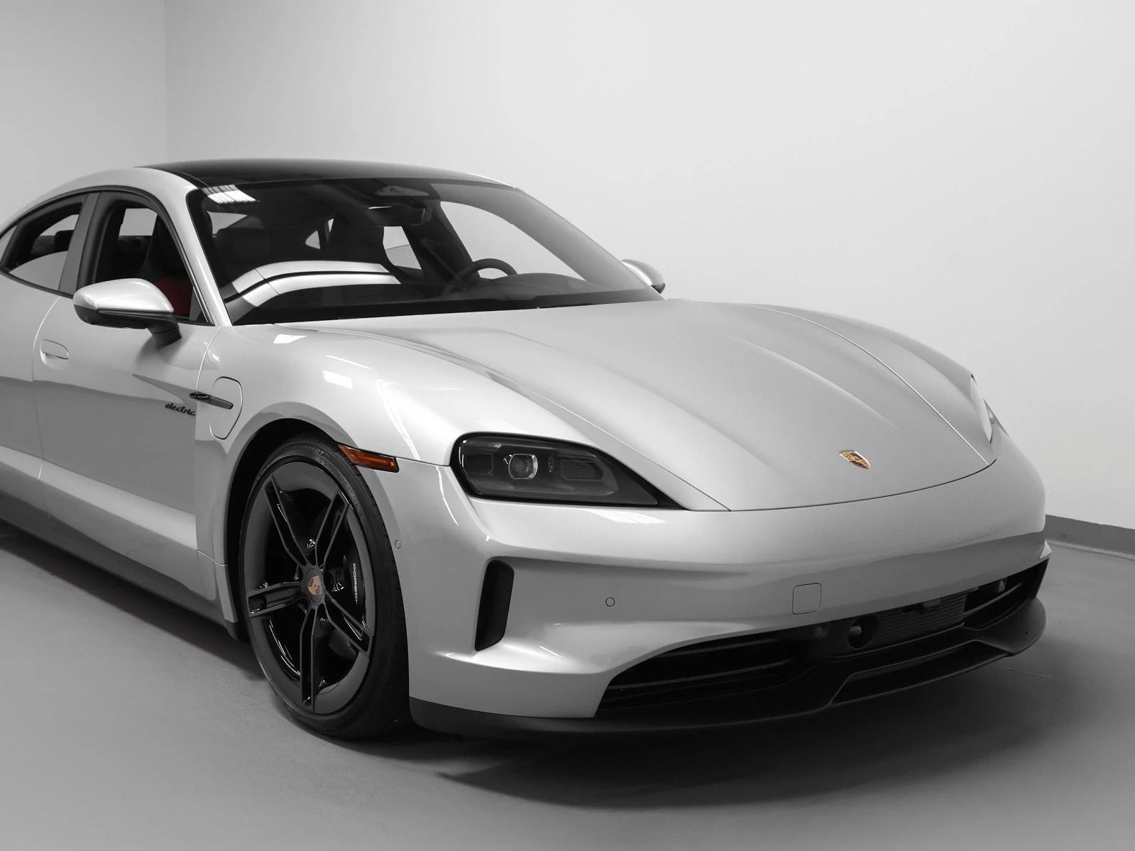 2026 Porsche Taycan Sedan (2025 Update), 8/20