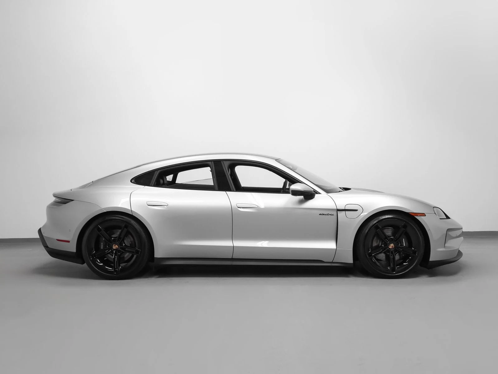 2026 Porsche Taycan Sedan (2025 Update), 12/20