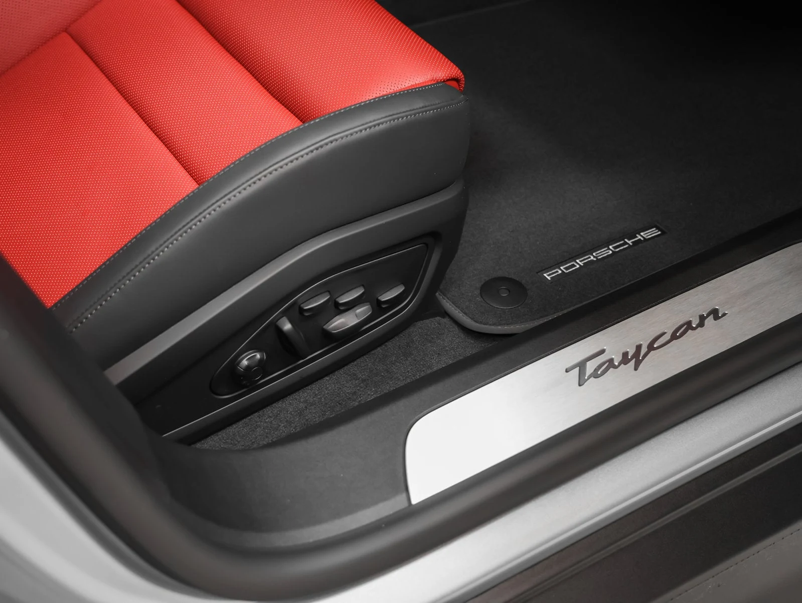 2026 Porsche Taycan Sedan (2025 Update), 20/20