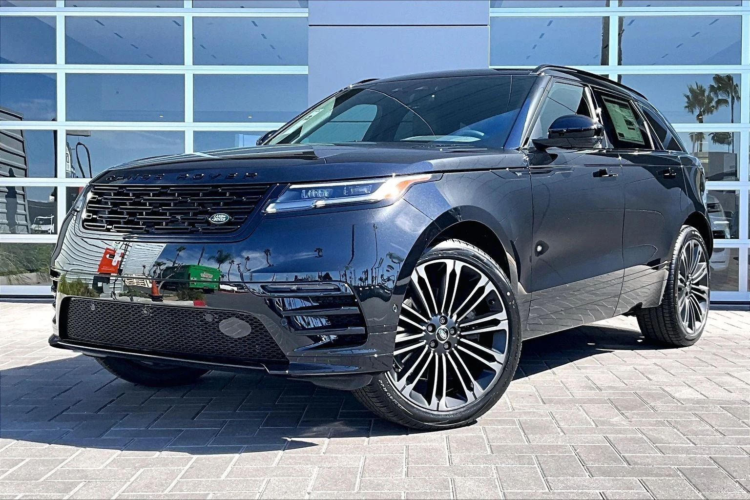Land Rover Range Rover Velar Dynamic SE (L560) · Santorini Black Metallic · Indigo Auto Group