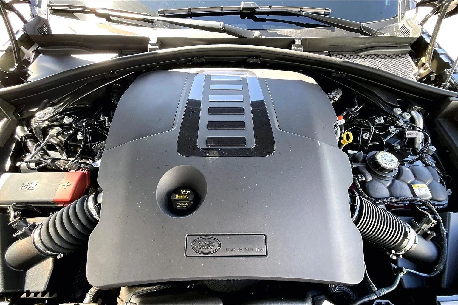 2026 Land Rover Range Rover Velar Dynamic SE (L560), 11/14