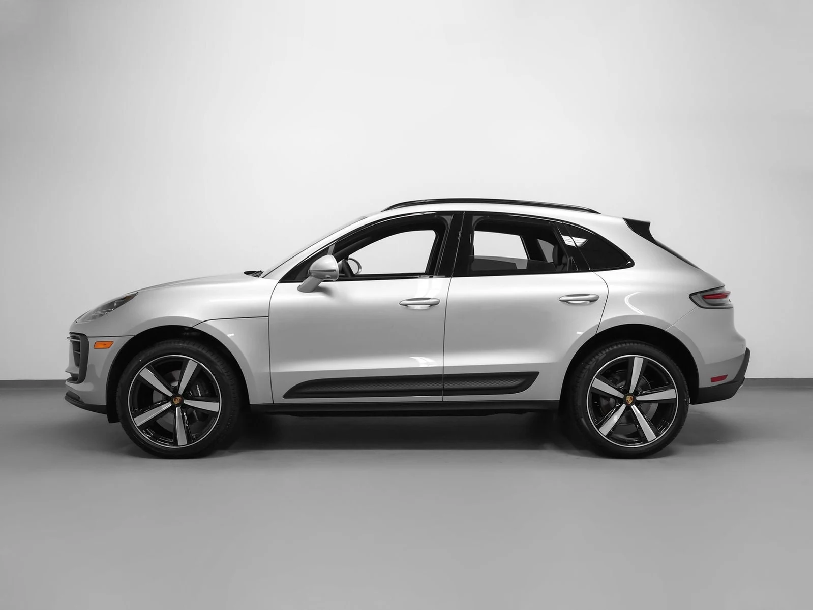 2026 Porsche Macan (95B), 2/20
