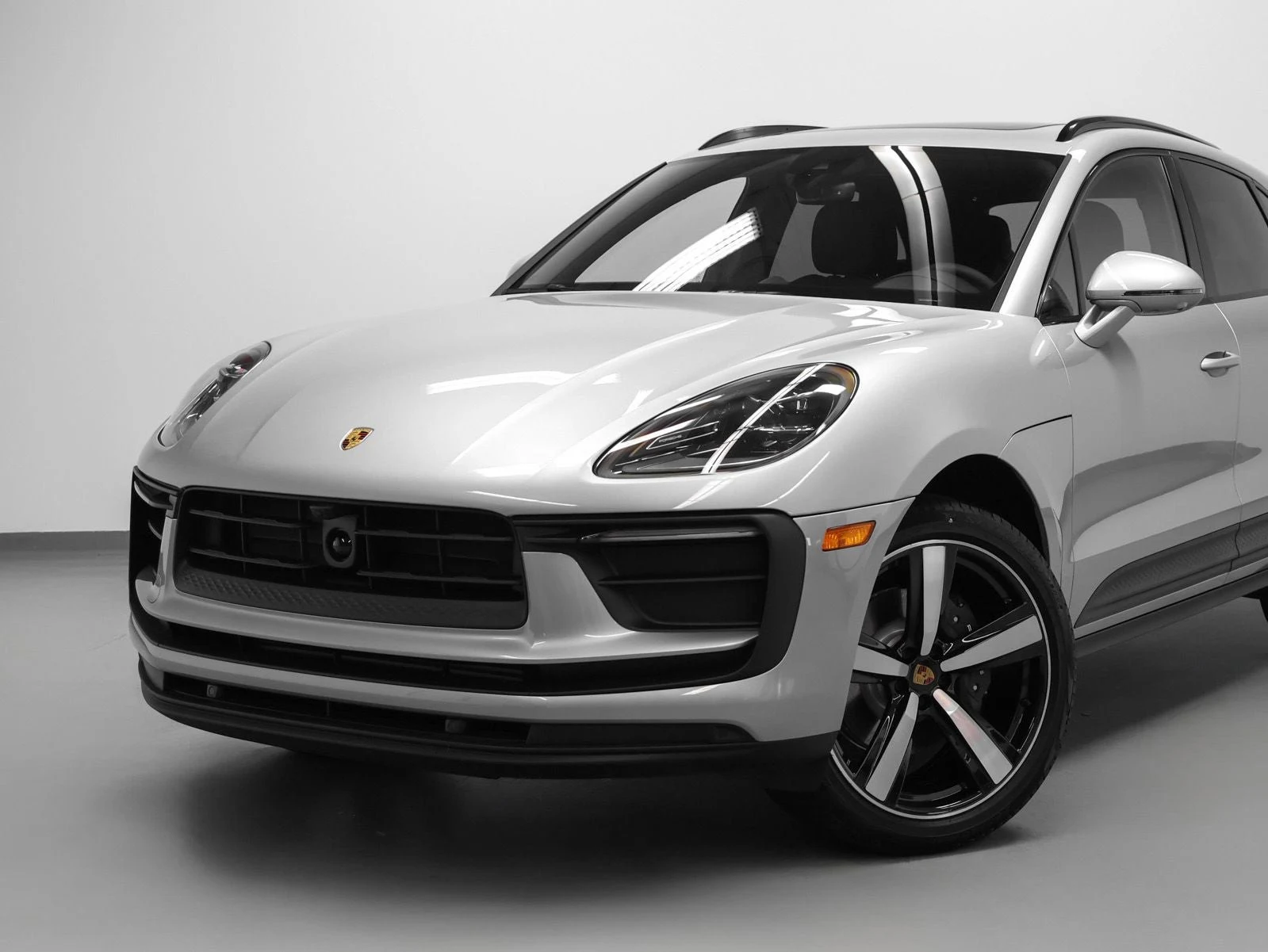 2026 Porsche Macan (95B), 6/20