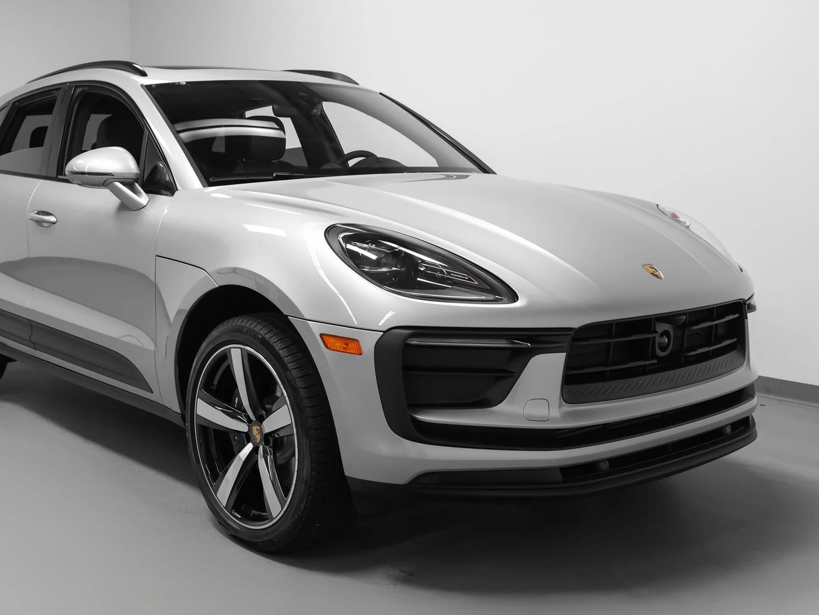 2026 Porsche Macan (95B), 8/20