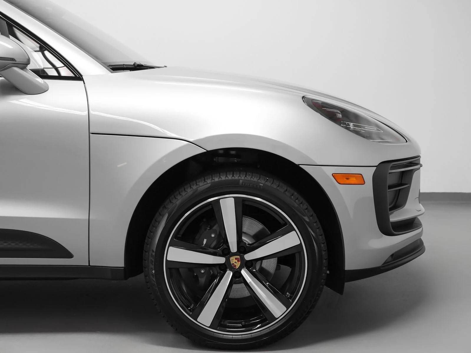 2026 Porsche Macan (95B), 13/20