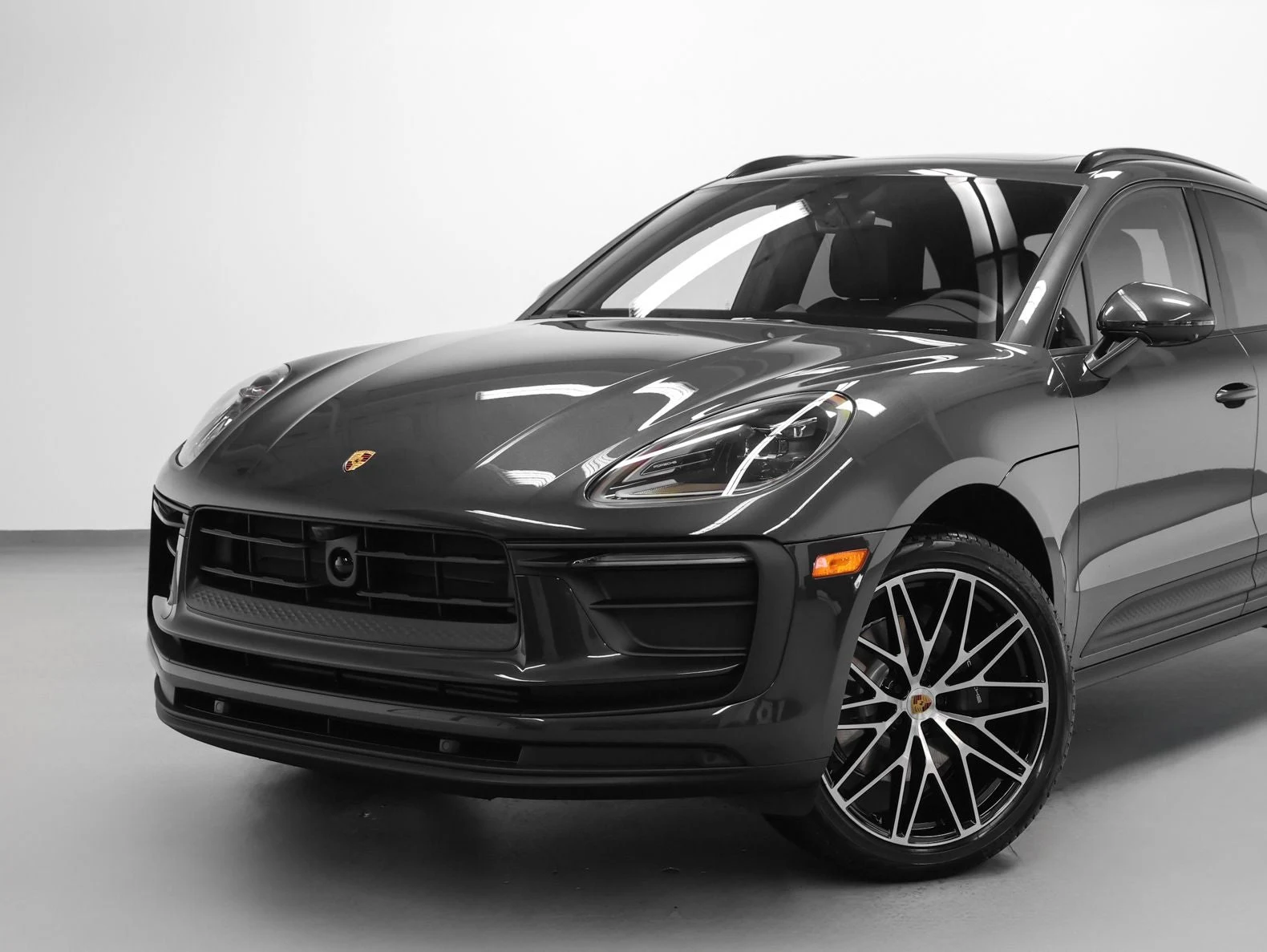 2026 Porsche Macan (95B), 4/20