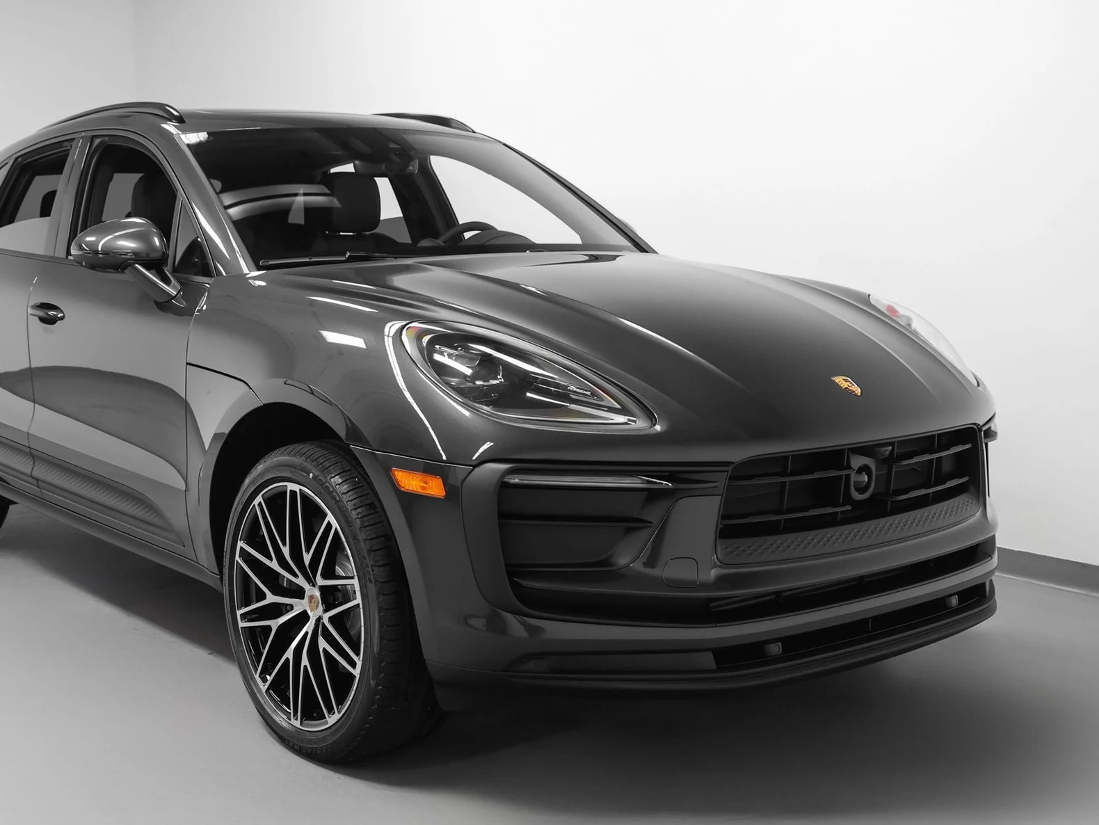 2026 Porsche Macan (95B), 6/20