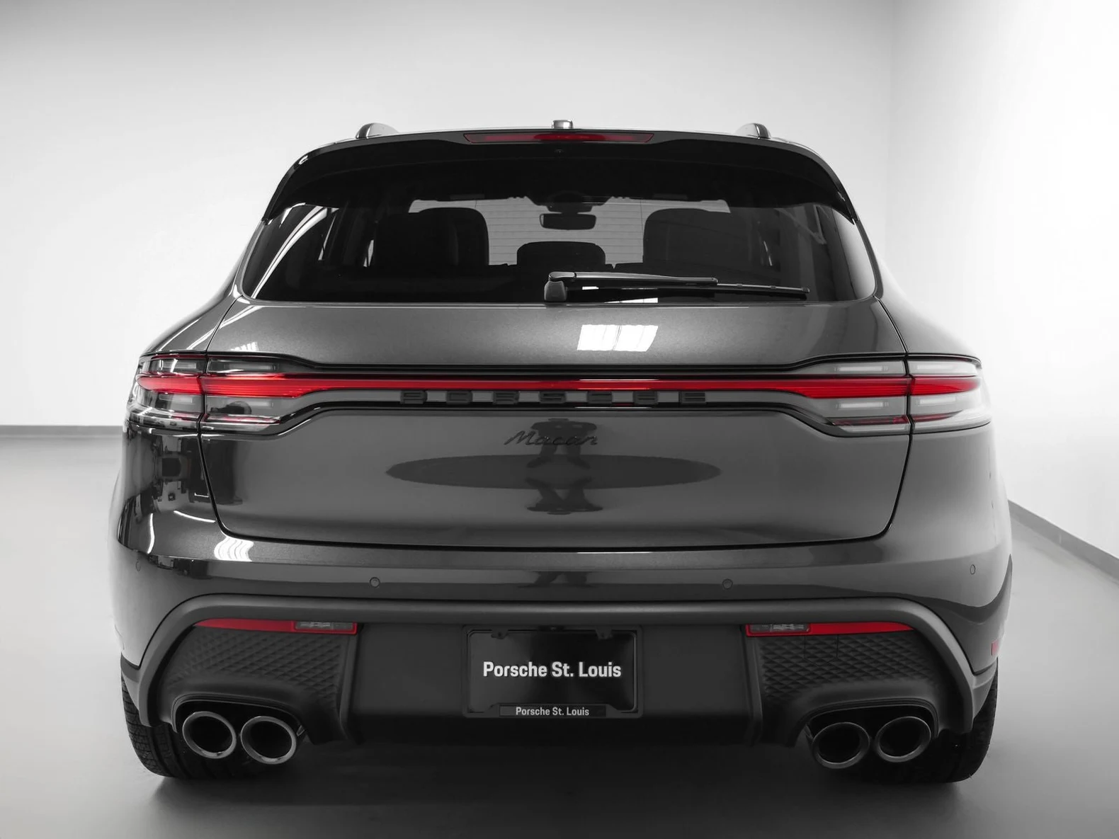2026 Porsche Macan (95B), 8/20