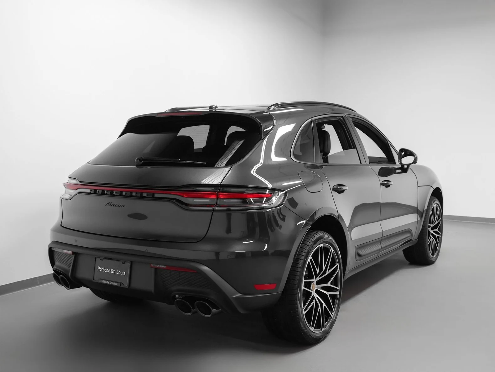 2026 Porsche Macan (95B), 9/20